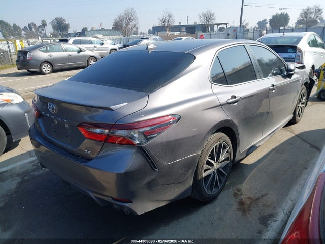 4T1G11AK1NU644197 Toyota CAMRY SE