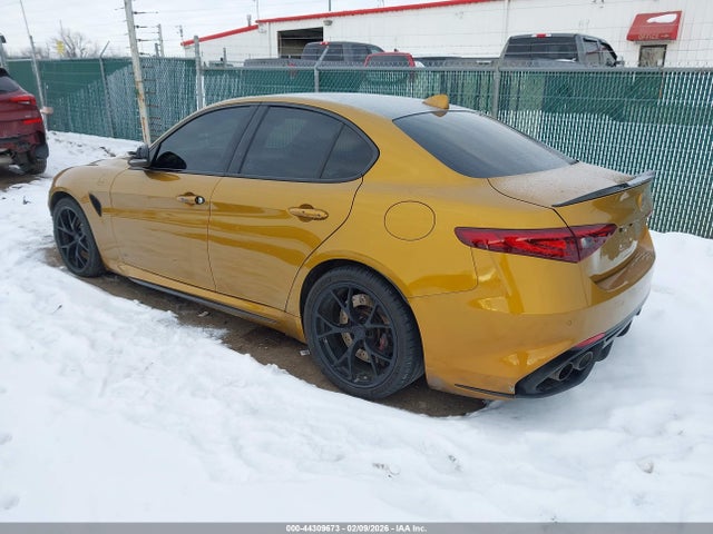2022 ALFA ROMEO GIULIA ZARFAMEV9N7656155 Photo 2