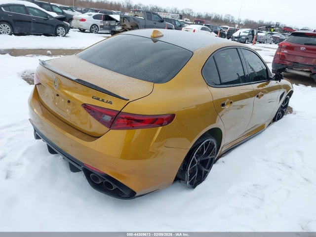 2022 ALFA ROMEO GIULIA ZARFAMEV9N7656155 Photo 3