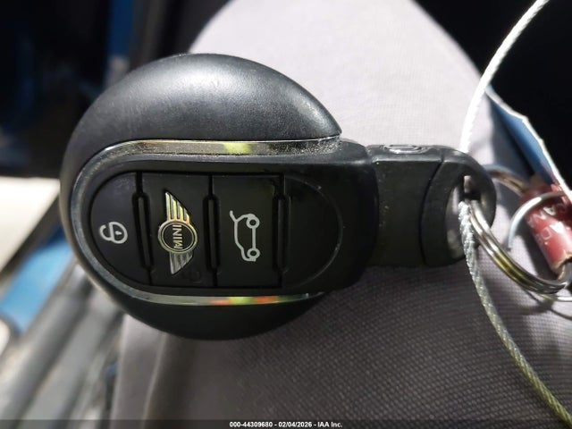 2017 MINI COUNTRYMAN WMZYT5C32H3D80646 Photo 10