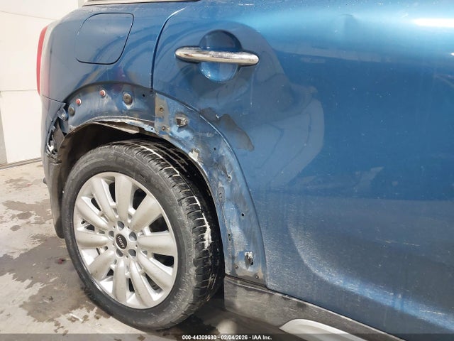 2017 MINI COUNTRYMAN WMZYT5C32H3D80646 Photo 5