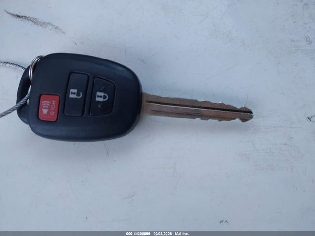 2015 Toyota Rav4 Le მანქანა იყიდება აუქციონზე, vin: JTMZFREV4FD051257, აუქციონის ნომერი: 44309699
