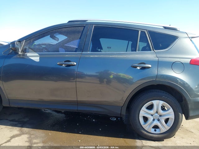 2015 Toyota Rav4 Le მანქანა იყიდება აუქციონზე, vin: JTMZFREV4FD051257, აუქციონის ნომერი: 44309699
