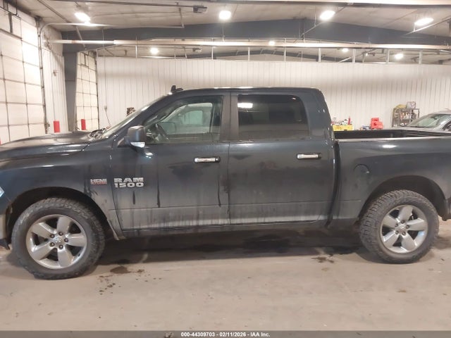 2017 Ram 1500 Big Horn  4x4 5'7 Box მანქანა იყიდება აუქციონზე, vin: 3C6RR7LT4HG506196, აუქციონის ნომერი: 44309703