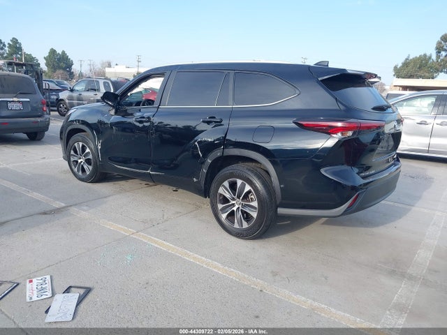 5TDKDRAHXRS534414 Toyota Highlander Xle