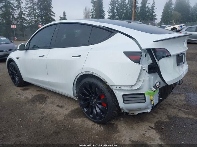 2023 TESLA MODEL Y 7SAYGDEF6PF603052 Photo 2