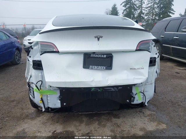 2023 TESLA MODEL Y 7SAYGDEF6PF603052 Photo 5