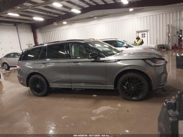Lincoln Aviator Reserve 2025 5LM5J7XC3SGL03949 Image 13
