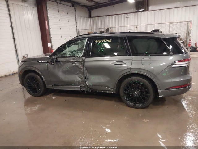 Lincoln Aviator Reserve 2025 5LM5J7XC3SGL03949 Image 14