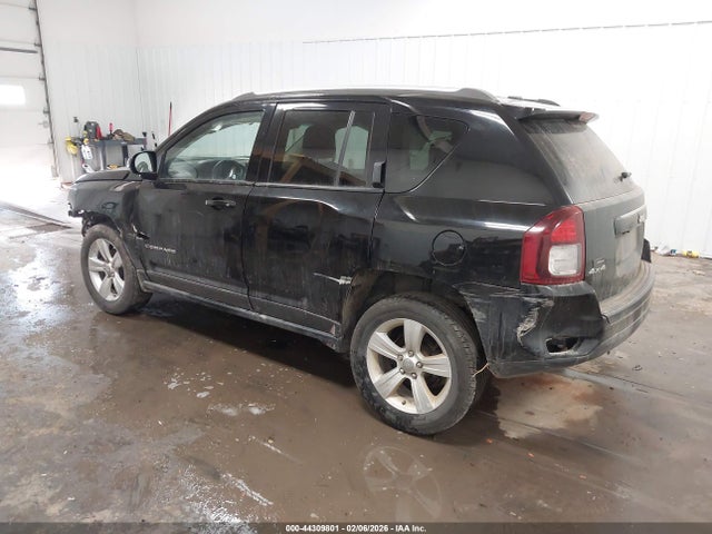 Продажа на аукционе авто 2017 Jeep Compass Latitude 4x4, vin: 1C4NJDEB0HD106439, номер лота: 44309801
