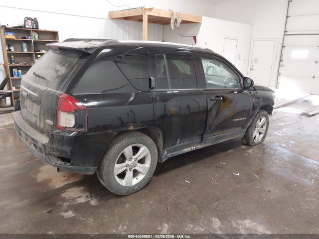 Продажа на аукционе авто 2017 Jeep Compass Latitude 4x4, vin: 1C4NJDEB0HD106439, номер лота: 44309801