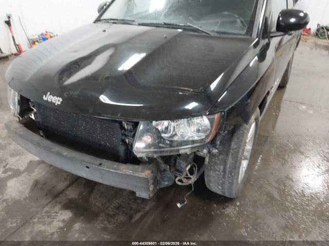 Продажа на аукционе авто 2017 Jeep Compass Latitude 4x4, vin: 1C4NJDEB0HD106439, номер лота: 44309801