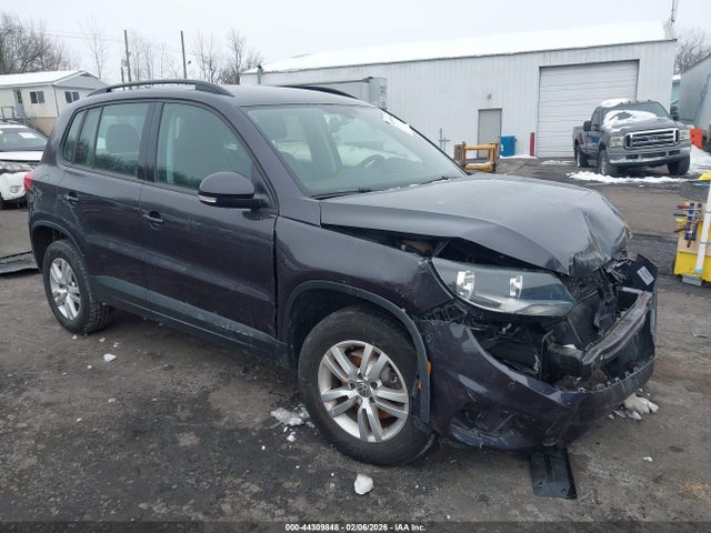 2016 VOLKSWAGEN TIGUAN WVGBV7AX1GW593014 Photo 0