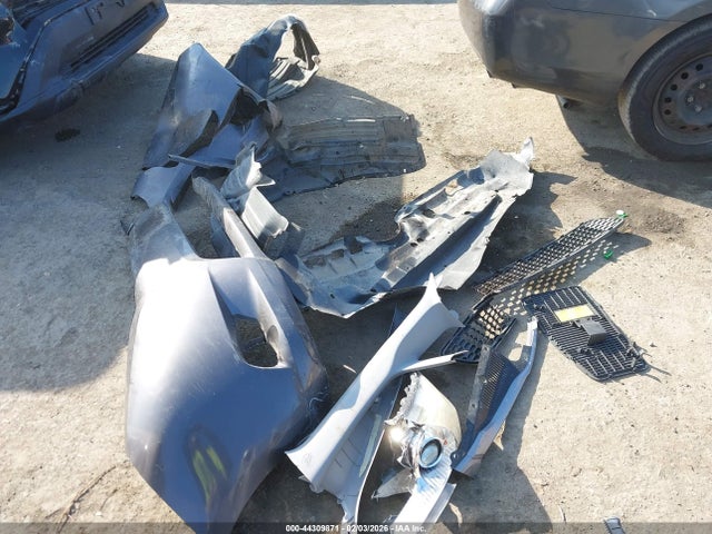 5TDYK3DC4FS685323 Toyota Sienna Xle 8 Passenger
