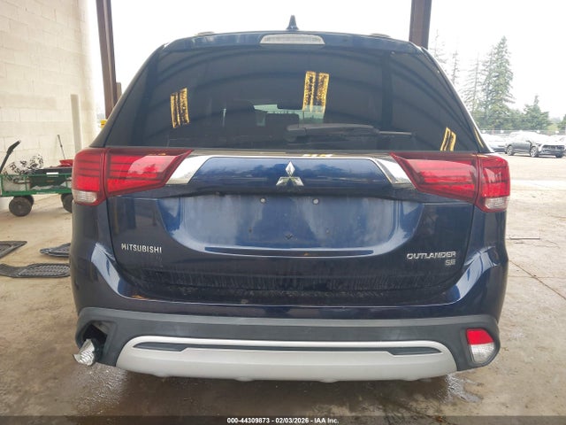 Mitsubishi Outlander Se 2019 JA4AD3A36KZ008535 Image 16