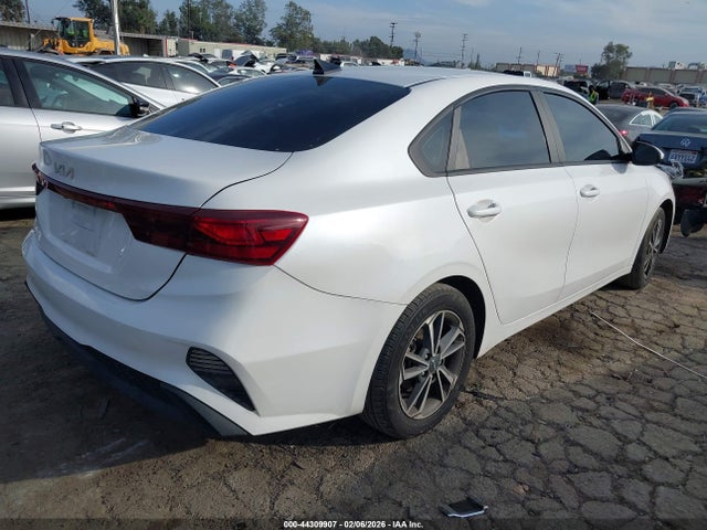 KIA Forte Lxs 2023 3KPF24AD7PE618141 Image 4