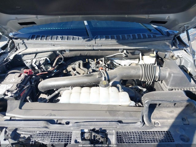 1FMJU1HT7NEA29109 Ford Expedition Xlt
