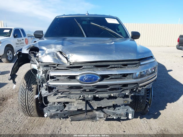 1FMJU1HT7NEA29109 Ford Expedition Xlt