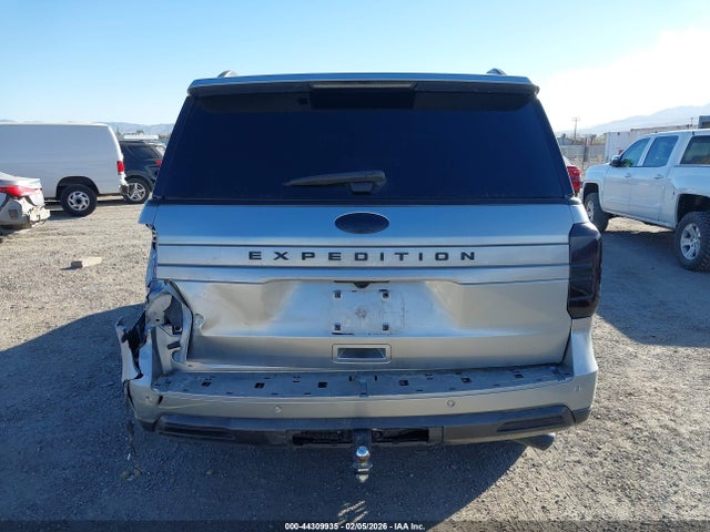 1FMJU1HT7NEA29109 Ford Expedition Xlt
