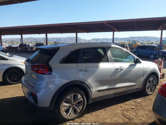 KNDCC3LG5M5107472 KIA Niro Ev Ex