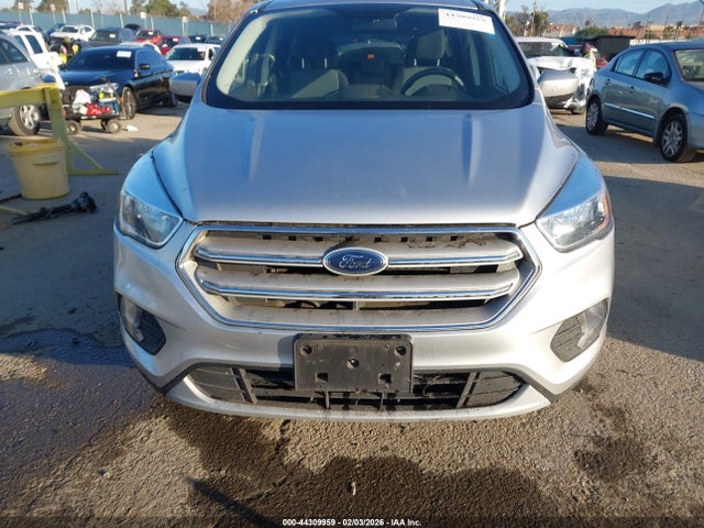 1FMCU9GD9KUA18714 Ford ESCAPE SE