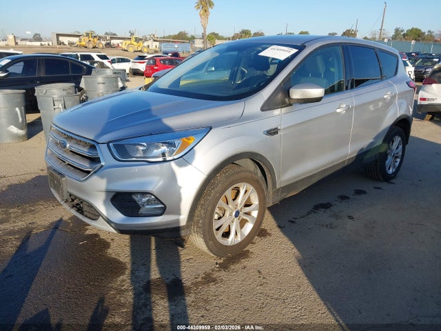 1FMCU9GD9KUA18714 Ford ESCAPE SE