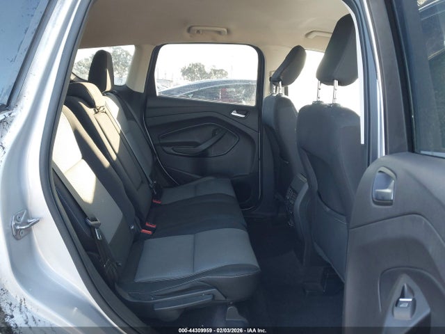 1FMCU9GD9KUA18714 Ford ESCAPE SE