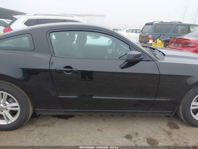 2014 Ford Mustang V6 მანქანა იყიდება აუქციონზე, vin: 1ZVBP8AM1E5333917, აუქციონის ნომერი: 44309963