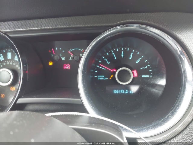 2014 Ford Mustang V6 მანქანა იყიდება აუქციონზე, vin: 1ZVBP8AM1E5333917, აუქციონის ნომერი: 44309963