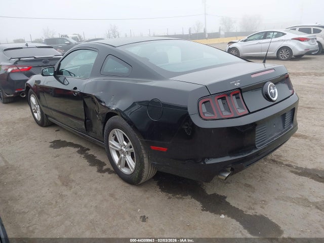 2014 Ford Mustang V6 მანქანა იყიდება აუქციონზე, vin: 1ZVBP8AM1E5333917, აუქციონის ნომერი: 44309963