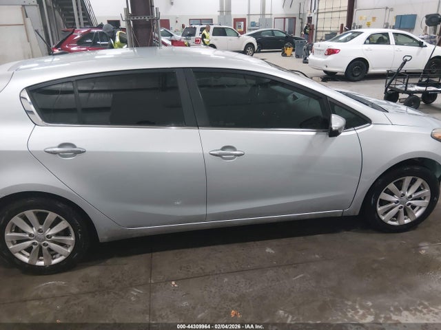 KNAFX5A81F5328057 KIA FORTE EX