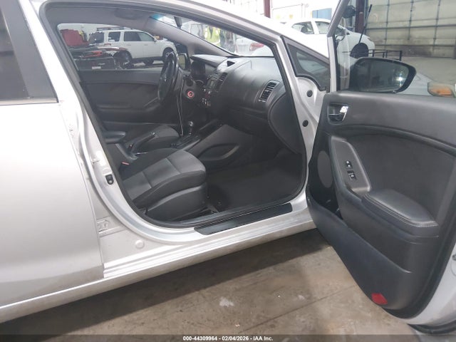 KNAFX5A81F5328057 KIA FORTE EX