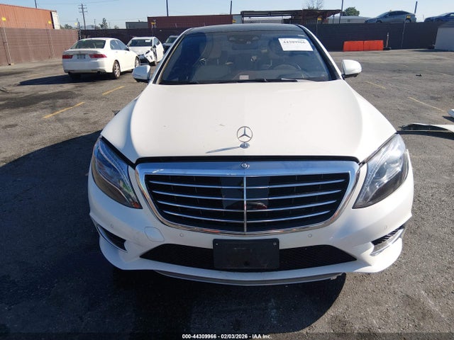 WDDUG8CB9GA212589 Mercedes-Benz S 550