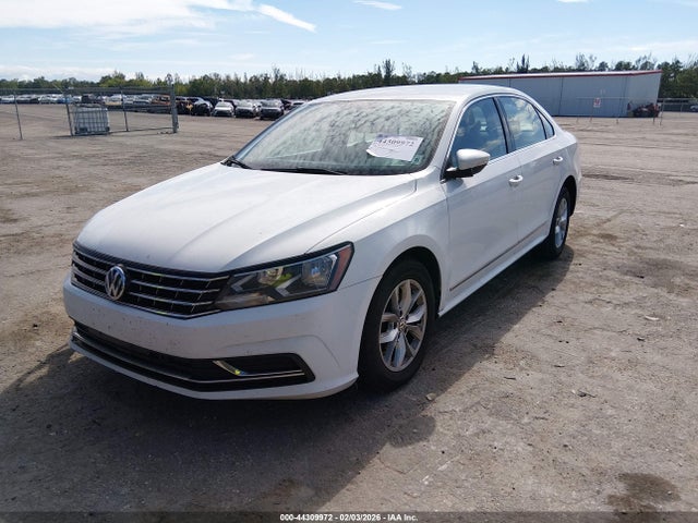 Продажа на аукционе авто 2016 Volkswagen Passat 1.8t S, vin: 1VWAT7A39GC010223, номер лота: 44309972