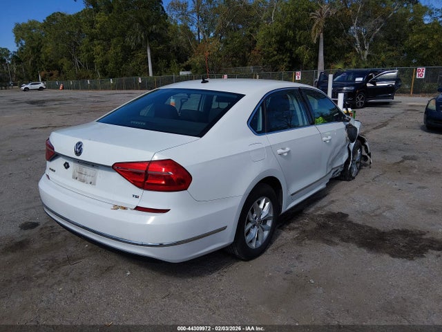 Продажа на аукционе авто 2016 Volkswagen Passat 1.8t S, vin: 1VWAT7A39GC010223, номер лота: 44309972