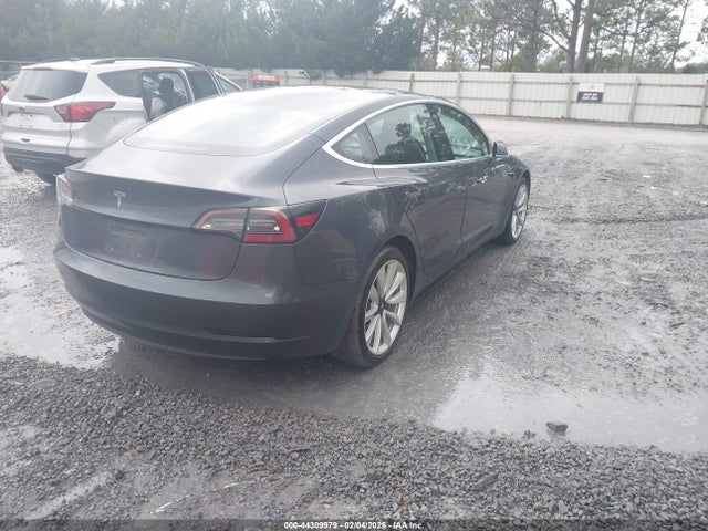 2018 TESLA MODEL 3 5YJ3E1EA4JF163324 Photo 3