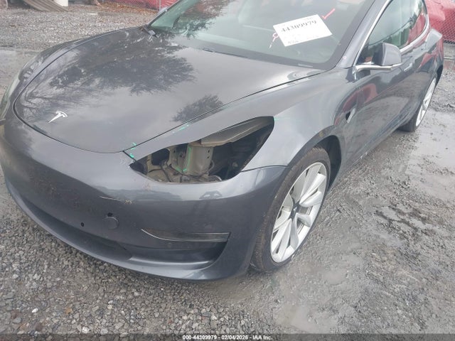 2018 TESLA MODEL 3 5YJ3E1EA4JF163324 Photo 5