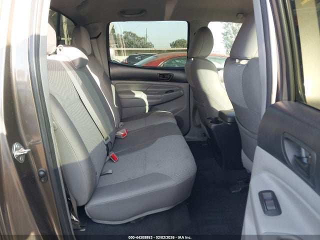3TMJU4GN4FM184088 Toyota Tacoma Double Cab Prerunner