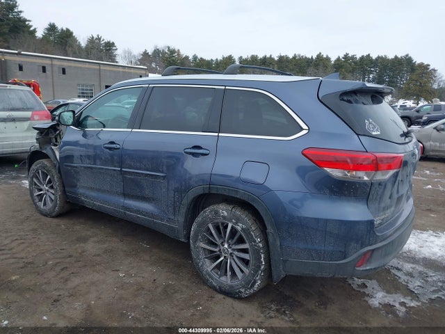 Toyota Highlander Xle 2018 5TDJZRFH2JS867720 Image 15