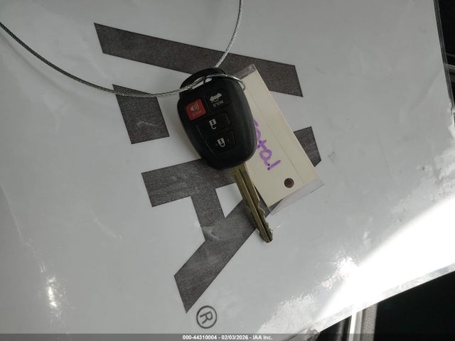Toyota COROLLA LE 2018 5YFBURHE2JP814272 Image 11