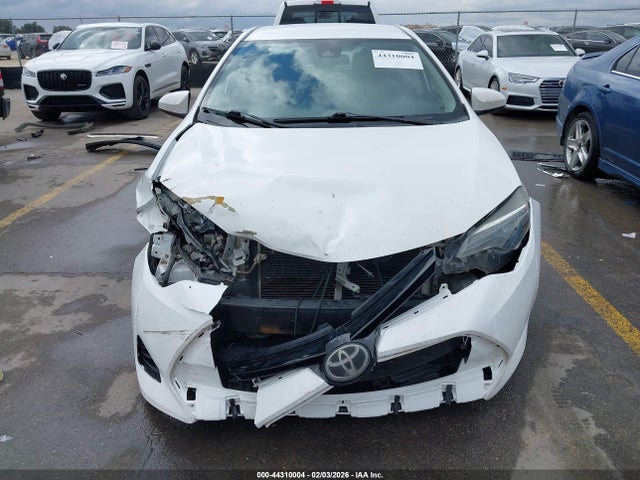 Toyota COROLLA LE 2018 5YFBURHE2JP814272 Image 12