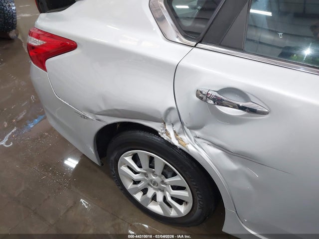 1N4AL3AP4HN338823 Nissan Altima 2.5 S