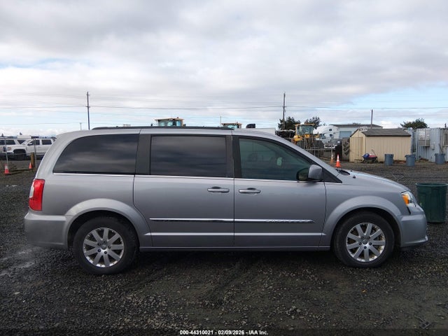 2C4RC1BG9GR215066 Chrysler Town &amp; Country Touring