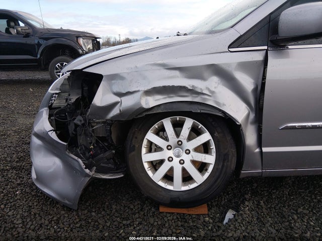 2C4RC1BG9GR215066 Chrysler Town &amp; Country Touring