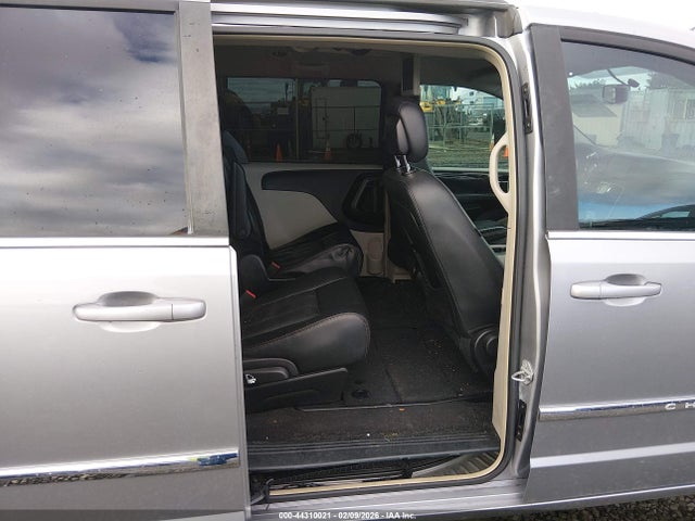 2C4RC1BG9GR215066 Chrysler Town &amp; Country Touring