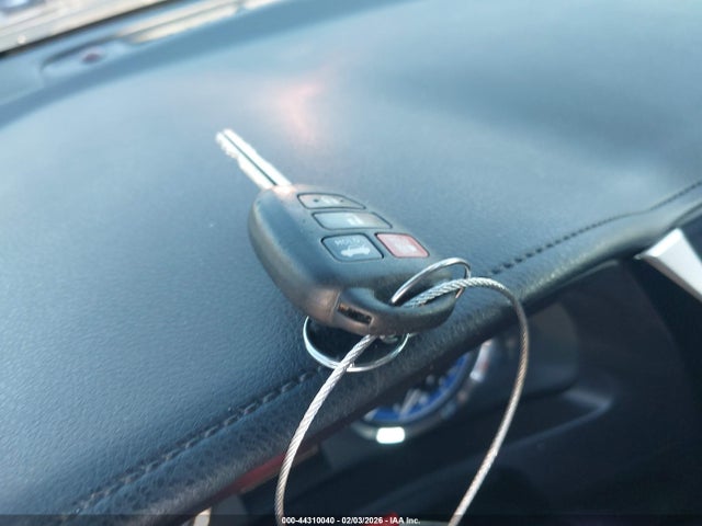 5YFBURHE7HP618631 Toyota COROLLA SE