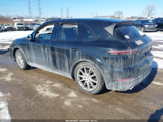 2019 PORSCHE CAYENNE WP1AA2AY5KDA06467 Photo 2