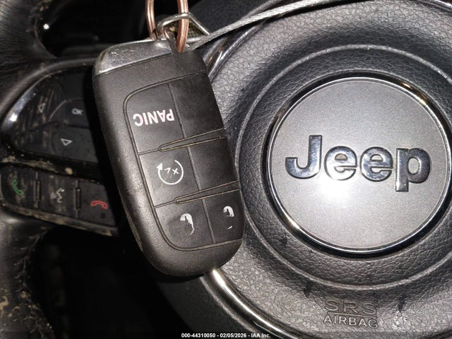 Продаж на аукціоні авто 2017 Jeep Renegade Altitude 4x4, vin: ZACCJBBB7HPG27806, номер лоту: 44310050