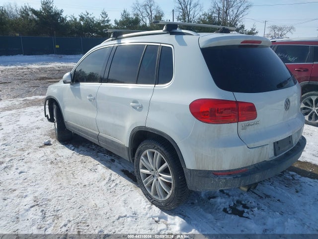 44310056 :رقم المزاد ، WVGAV7AX4GW580205 vin ، 2016 Volkswagen Tiguan Se مزاد بيع