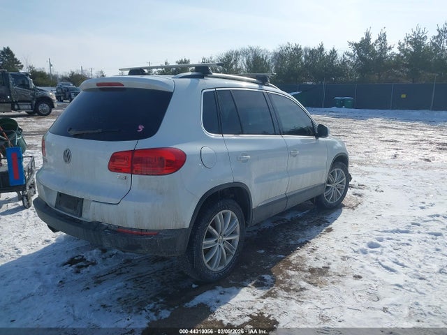 44310056 :رقم المزاد ، WVGAV7AX4GW580205 vin ، 2016 Volkswagen Tiguan Se مزاد بيع
